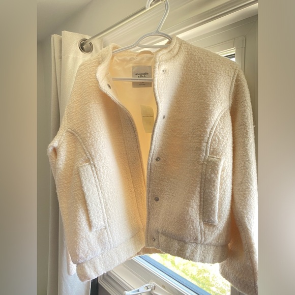 Wool-Blend Bomber Jacket - Picture 3 of 6